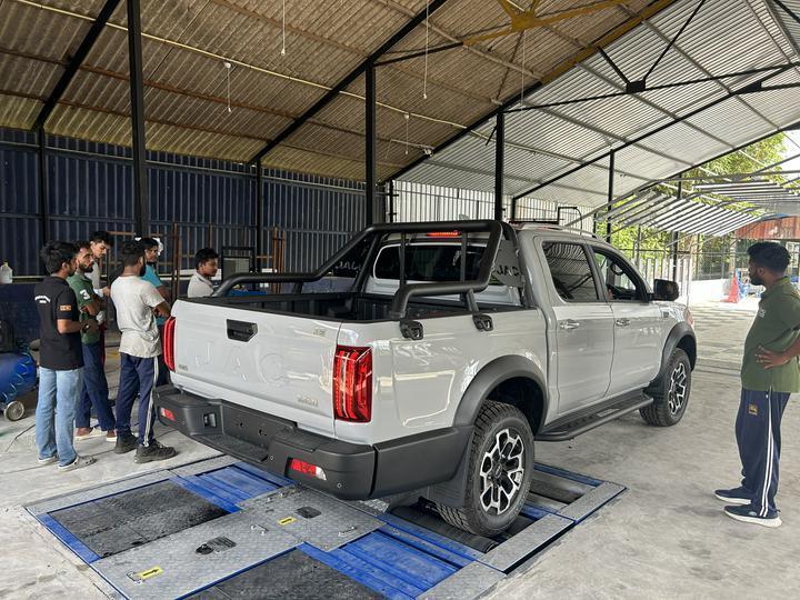 ৫-ইন-১ রোলার ব্রেক টেস্টার ৪০০০ কেজি ম্যাক্স এক্সেল লোডের সাথে পেটেন্টযুক্ত স্যান্ডিং রোলার এবং ইন্ডাস্ট্রিয়াল কন্ট্রোল কম্পিউটার