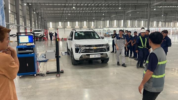 কার্টেসি ব্র্যান্ড CTGT-3-3C রোলার ট্রিনিটি ভেহিকেল টেস্ট লাইন রোলার ব্রেক টেস্টার সহ এক্সেল লোড সিঙ্গেল প্লেট সাইড স্লিপ টেস্টার হালকা যানবাহনের জন্য